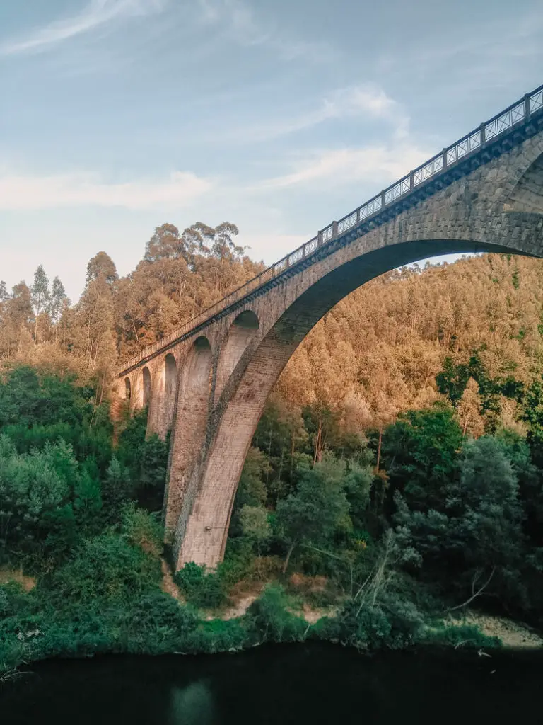 Visit Sever do Vouga Poço de Santiago Bridge