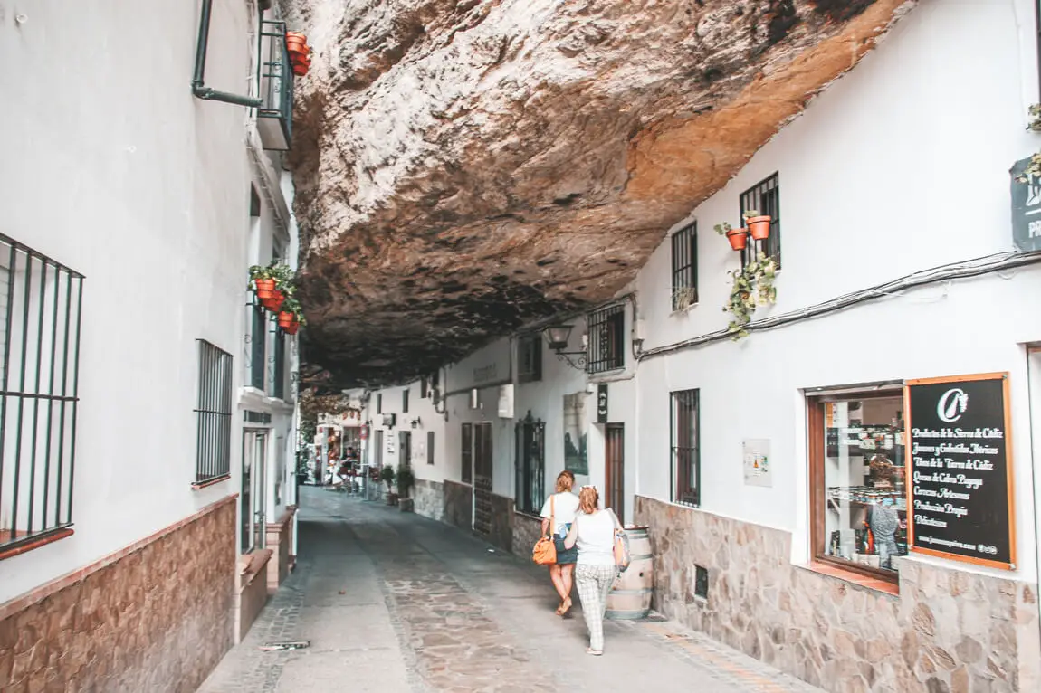 Andaluzia Pueblos Blancos O que visitar Setenil de Las Bodegas