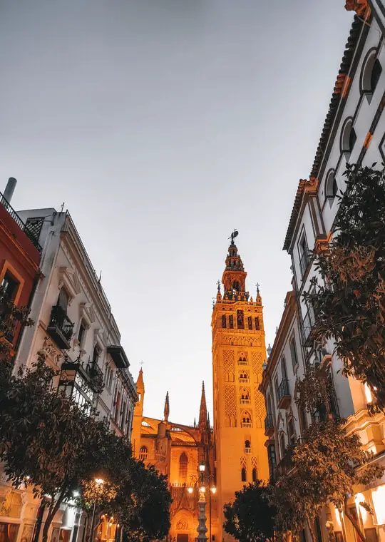 Seville What to visit La Giralda