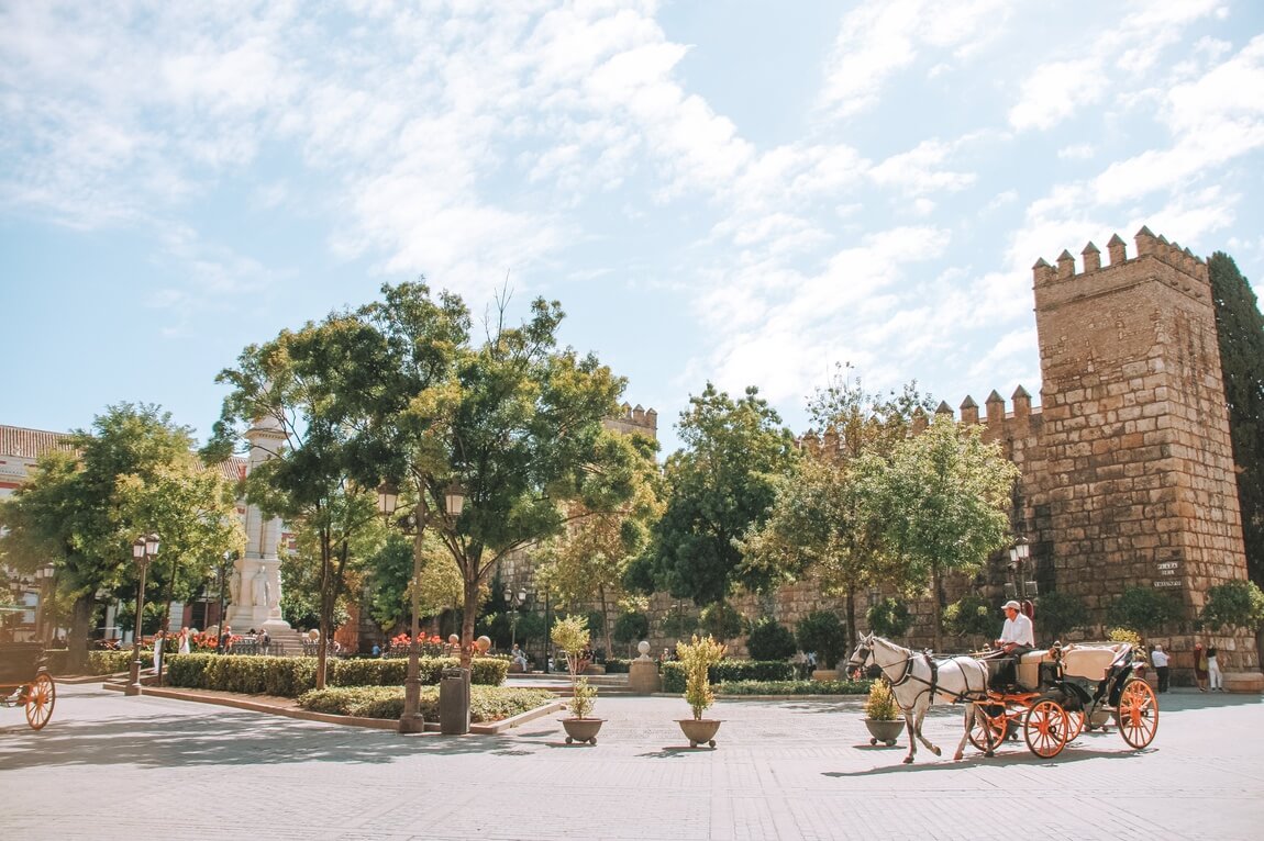 Seville what to visit Plaza del Triunfo