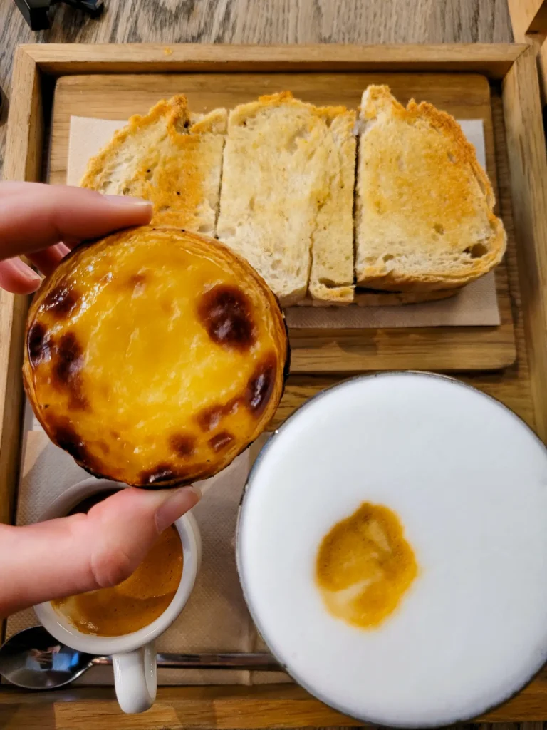 Os 35+ melhores cafés no Porto onde volto sempre 4 Manteigaria