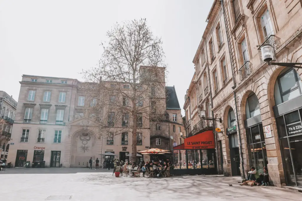 Bordeaux What to visit Saint Projet Square