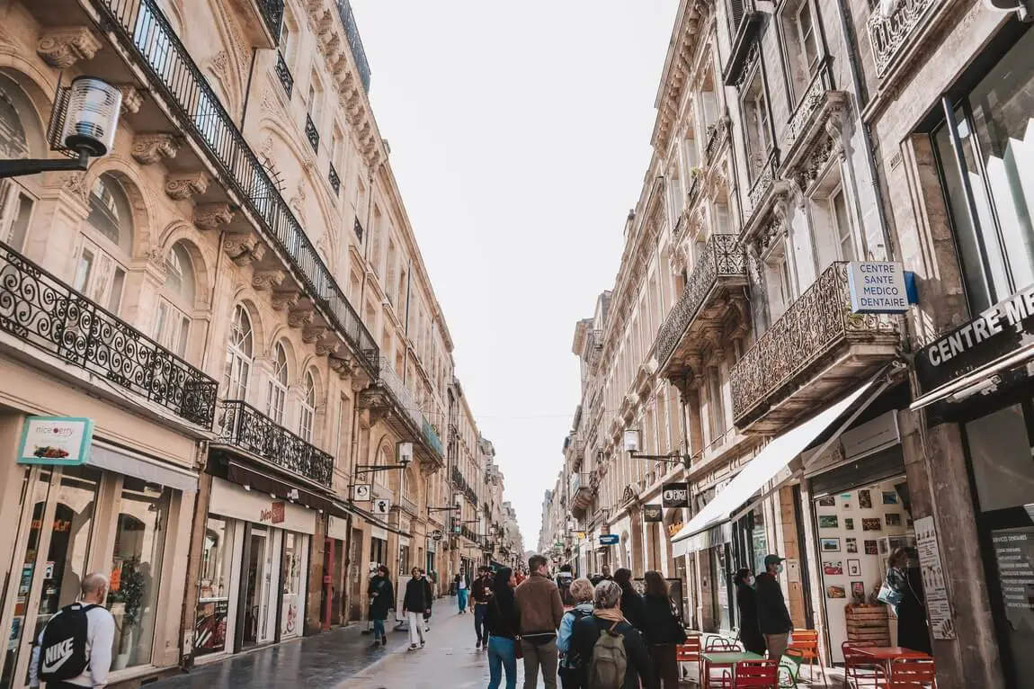 Bordeaux What to visit Sainte-Catherine Street
