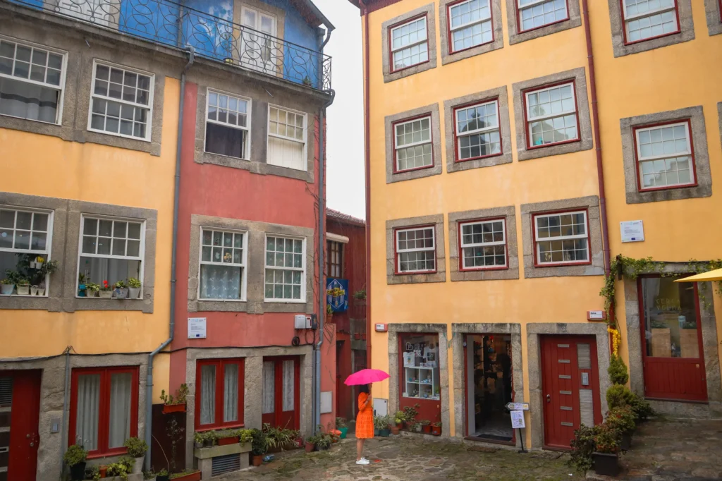 The perfect Porto 2-day itinerary from a local (+map) 17 Porto 2 day itinerary Largo da Pena Ventosa