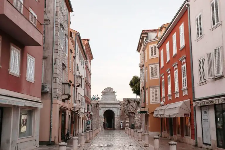 Zadar O que visitar Porta do Mar