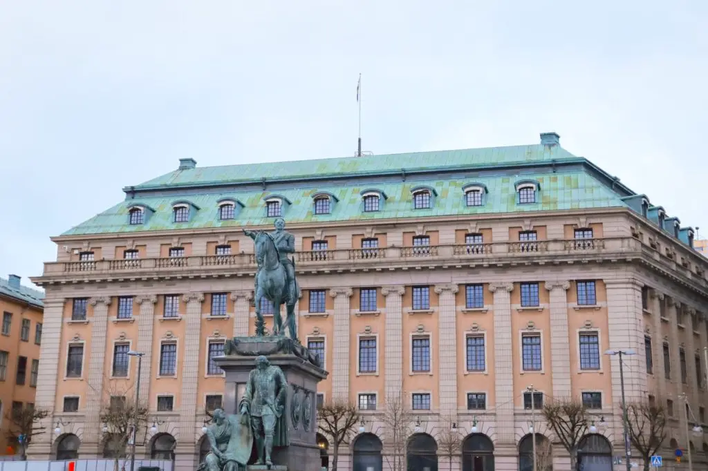 Estocolmo O que visitar Gustav Adolfs torg