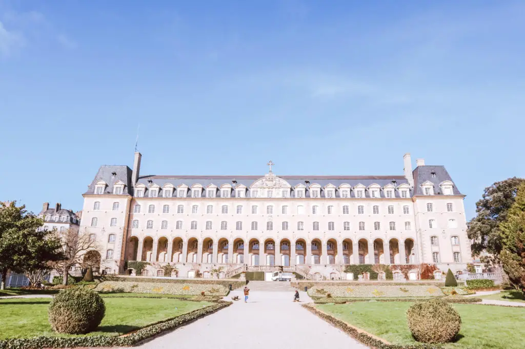 What to visit in Rennes Saint Georges Palace