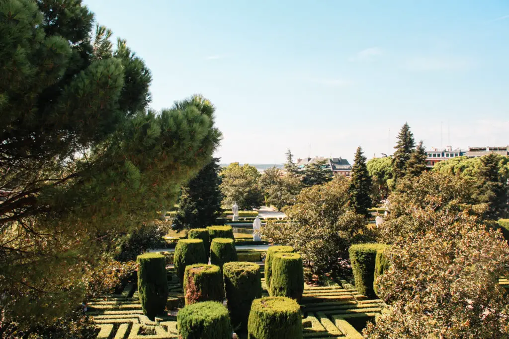 Madrid in 3 days itinerary Sabatini gardens