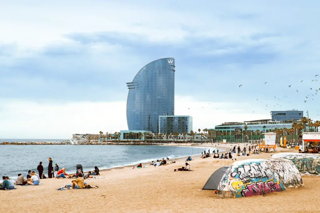 Places to see in Barcelona in 3 days Barceloneta
