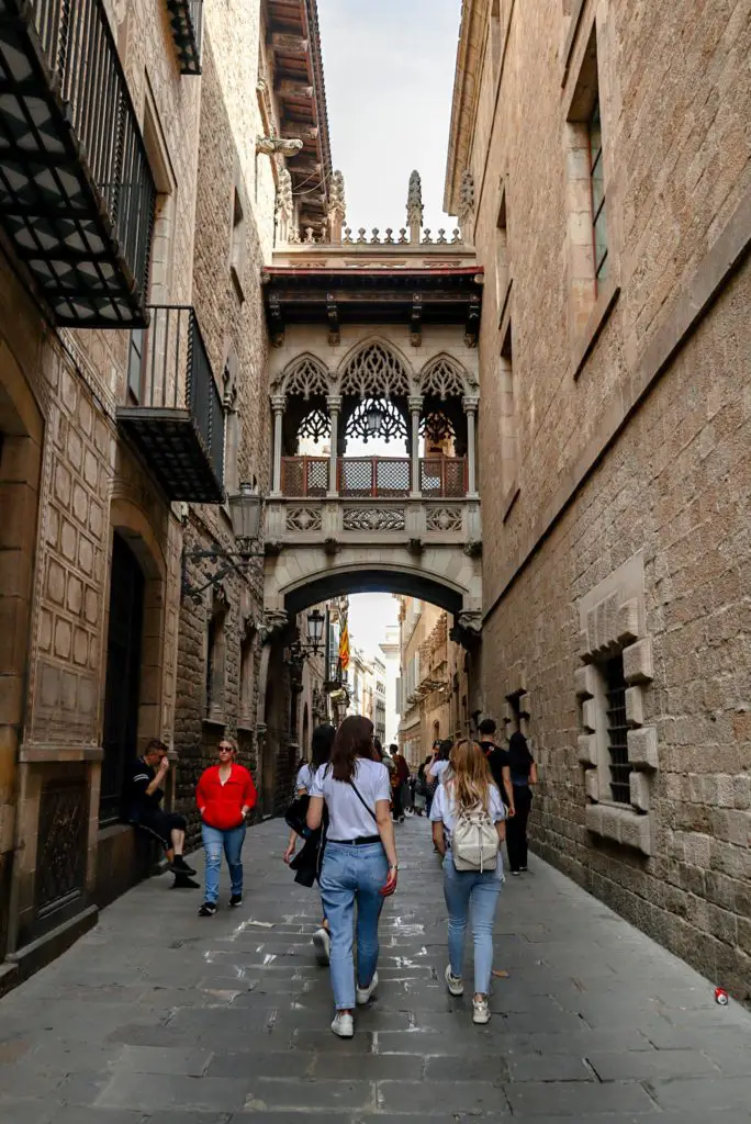 Places to see in Barcelona in 3 days Carrer El Bisbe