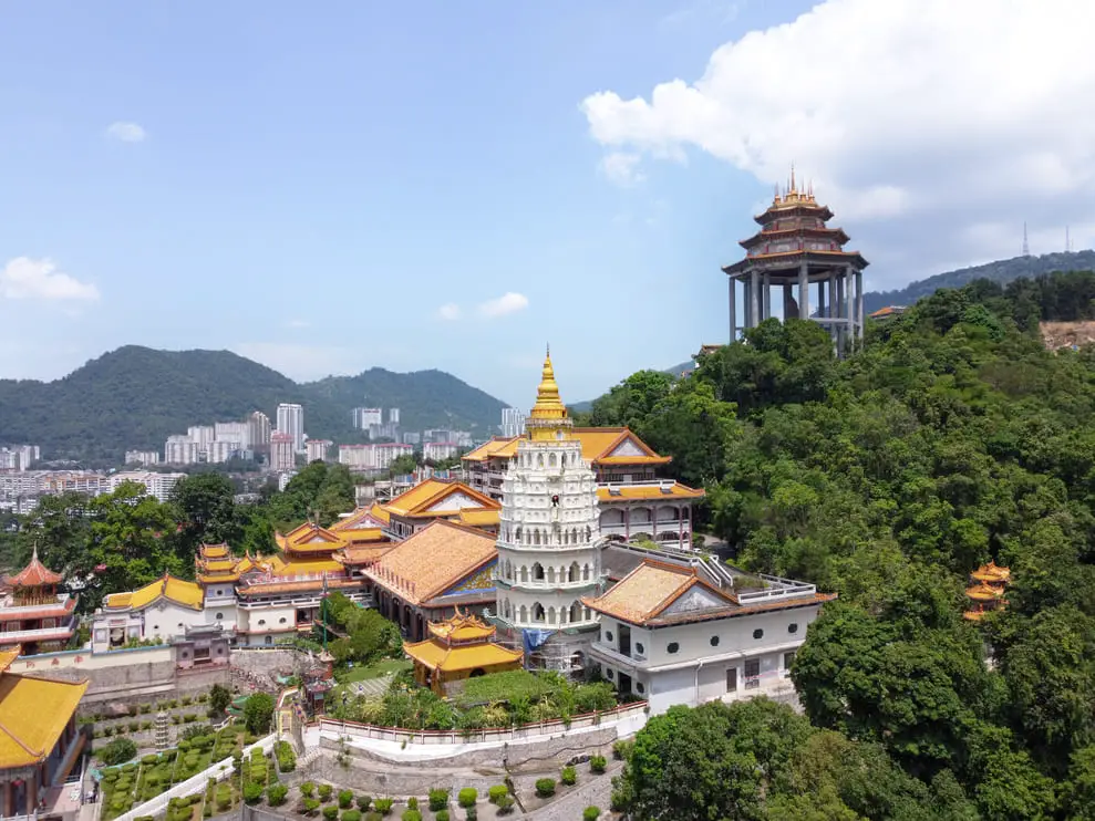How to spend 2 days in Penang Kek Lok Si Temple