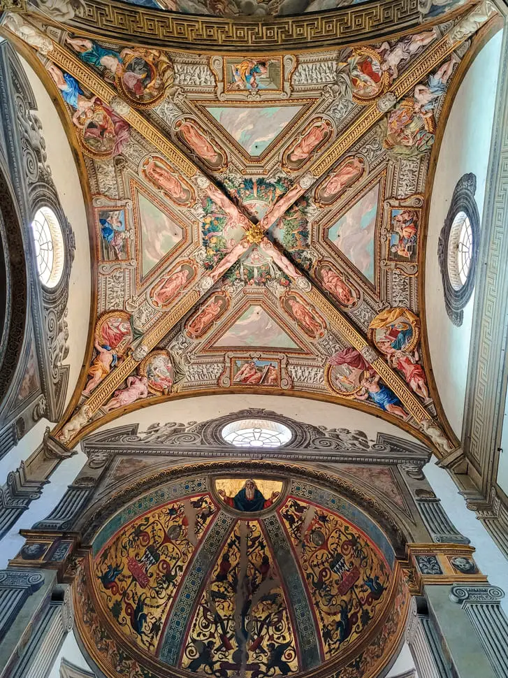 Roteiro de um dia em Parma Catedral de Parma