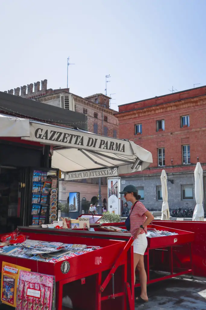 Roteiro de um dia em Parma Piazza Garibaldi