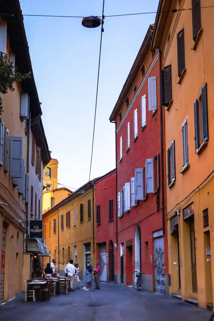 What to visit in Bologna in 2 days Streets
