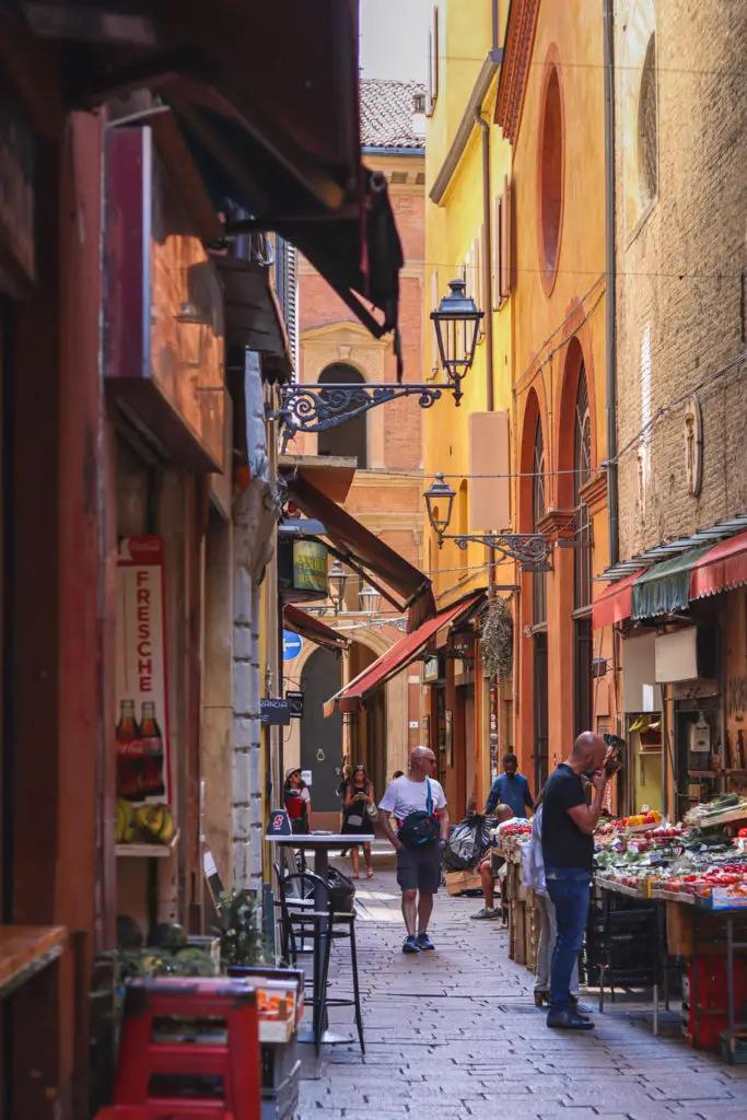 What to visit in Bologna in 2 days Via Pescherie Vecchie