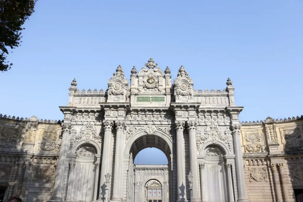 Things to see in Istanbul in 3 days Dolmabahçe Palace