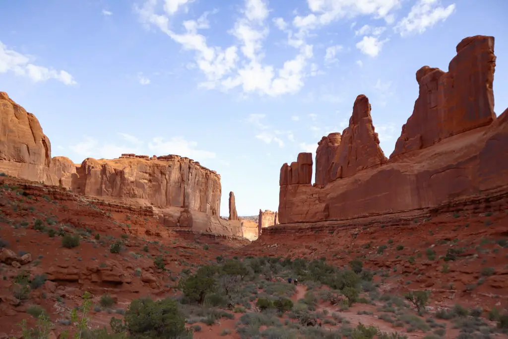 1 day in Arches National Park Park Avenue Hike