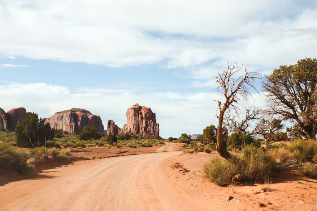 O que visitar no Monument Valley Scenic Drive