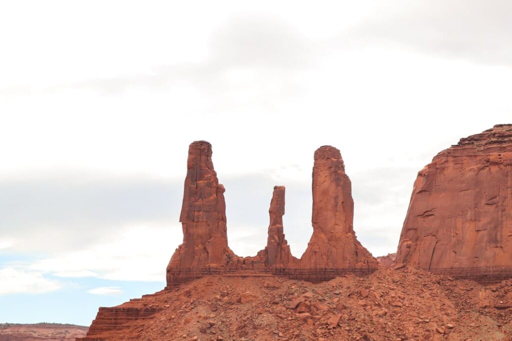 O que visitar no Monument Valley Three Sisters