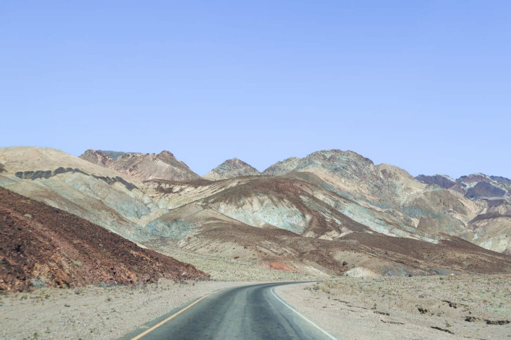 Estradas no Death Valley