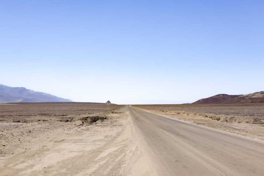 Estradas no Death Valley