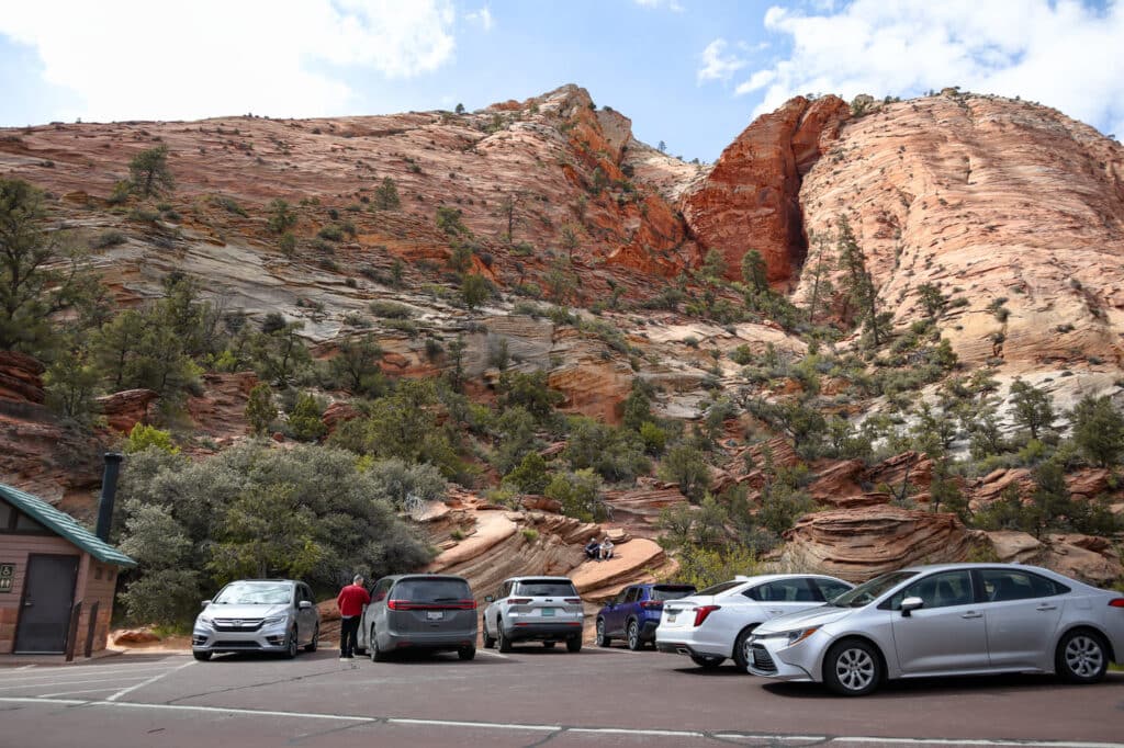 Parking at Canyon Overlook Trail