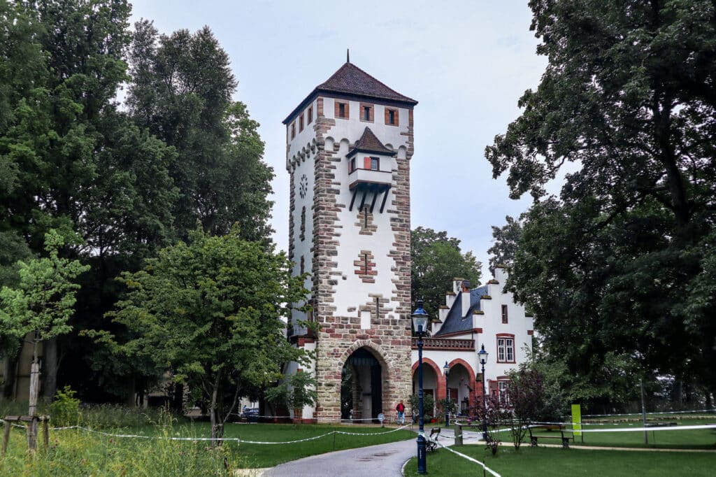 Vale a pena visitar Basileia Porta St Alban