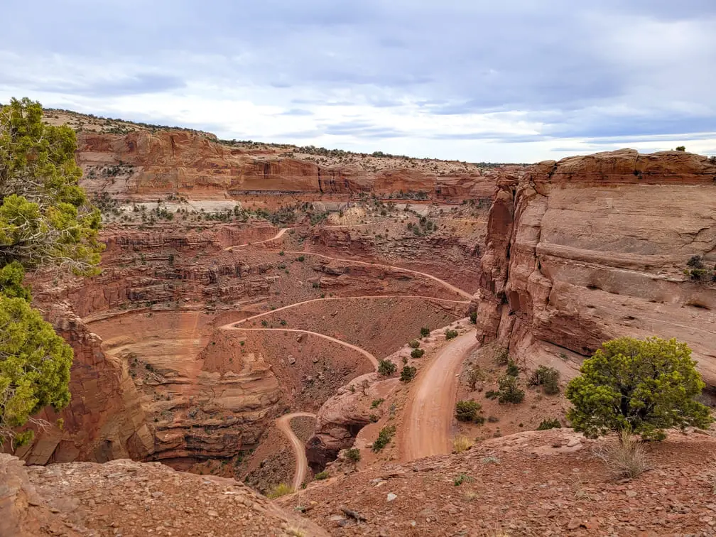 Visitar Canyonlands National Park Shafer Canyon Viewpoint