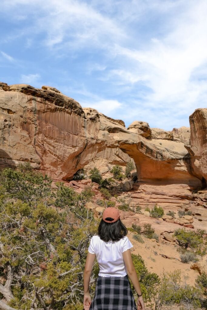 Um dia no Capitol Reef National Park Hickman Bridge