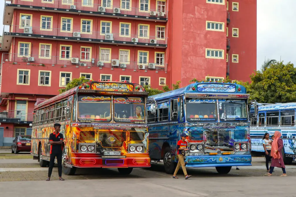 Autocarros no Sri Lanka