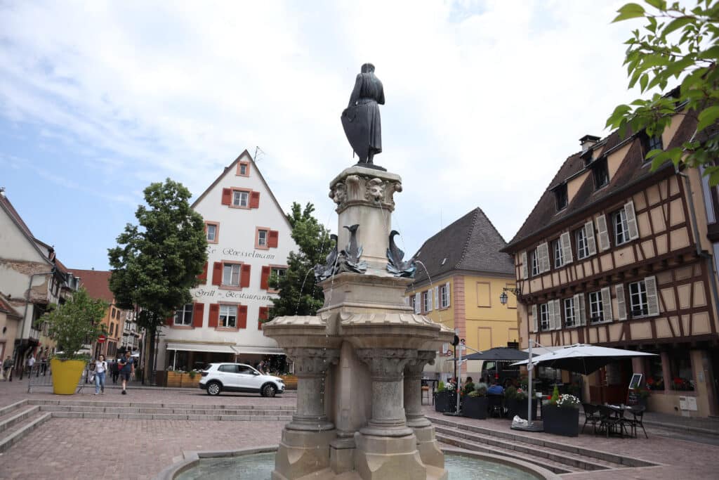 Colmar Itinerary Place des 6 Montagnes Noires