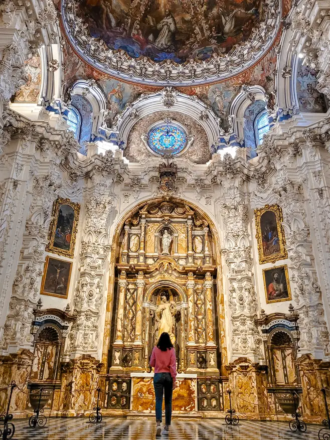 Melhores coisas a fazer em Granada Mosteiro La Cartuja