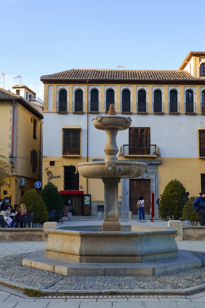 O que visitar emn Granada Paseo de los Tristes