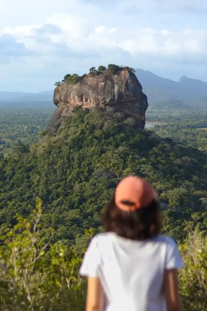 Vista da Lion Rock a partir da Pidurangala Rock