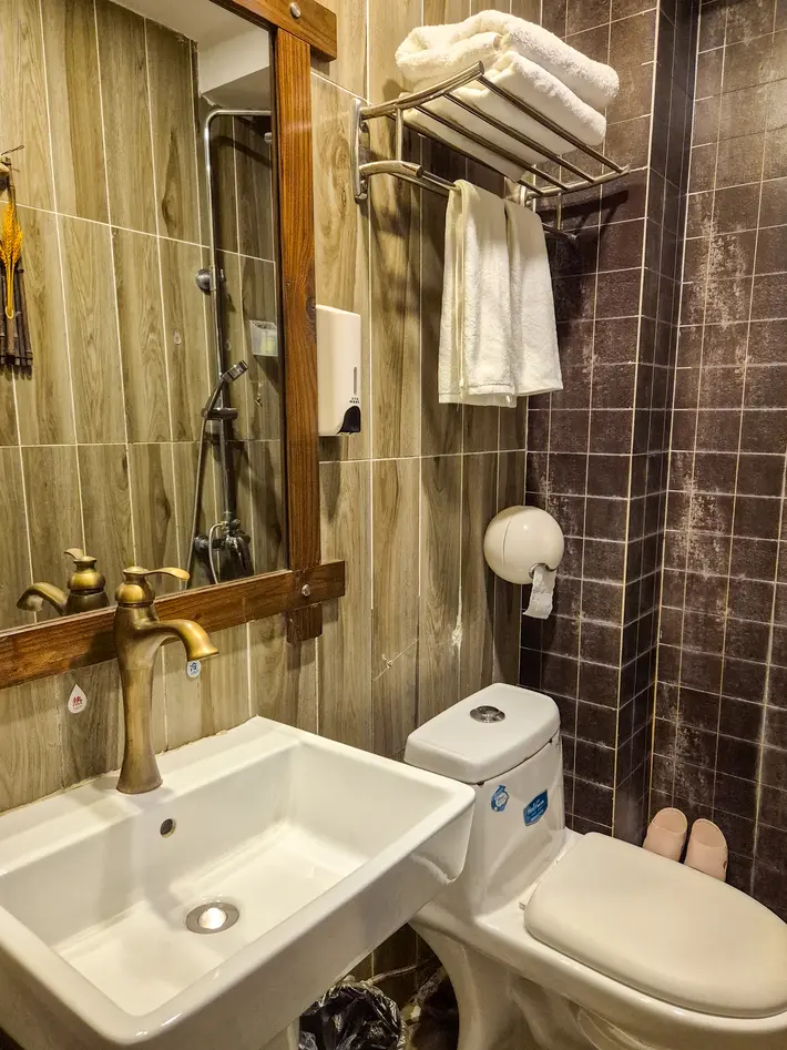 Best accommodation near Tianmen Mountain