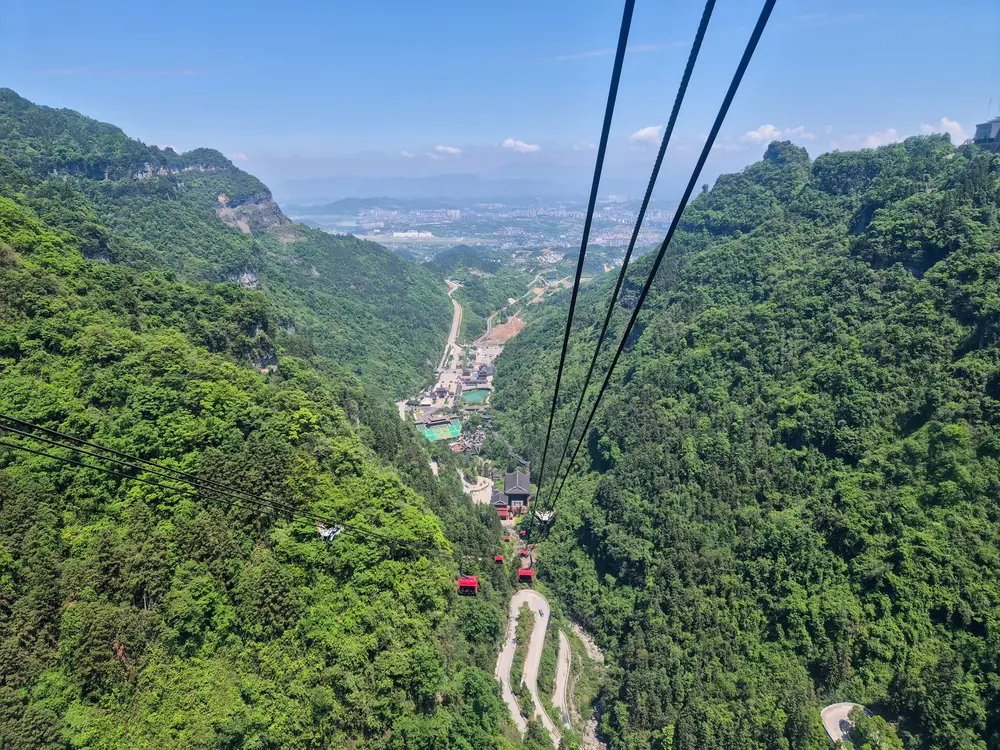 Como visitar a Montanha Tianmen Teleférico