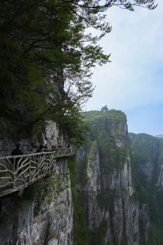 Routes at the top of Tianmen Mountain