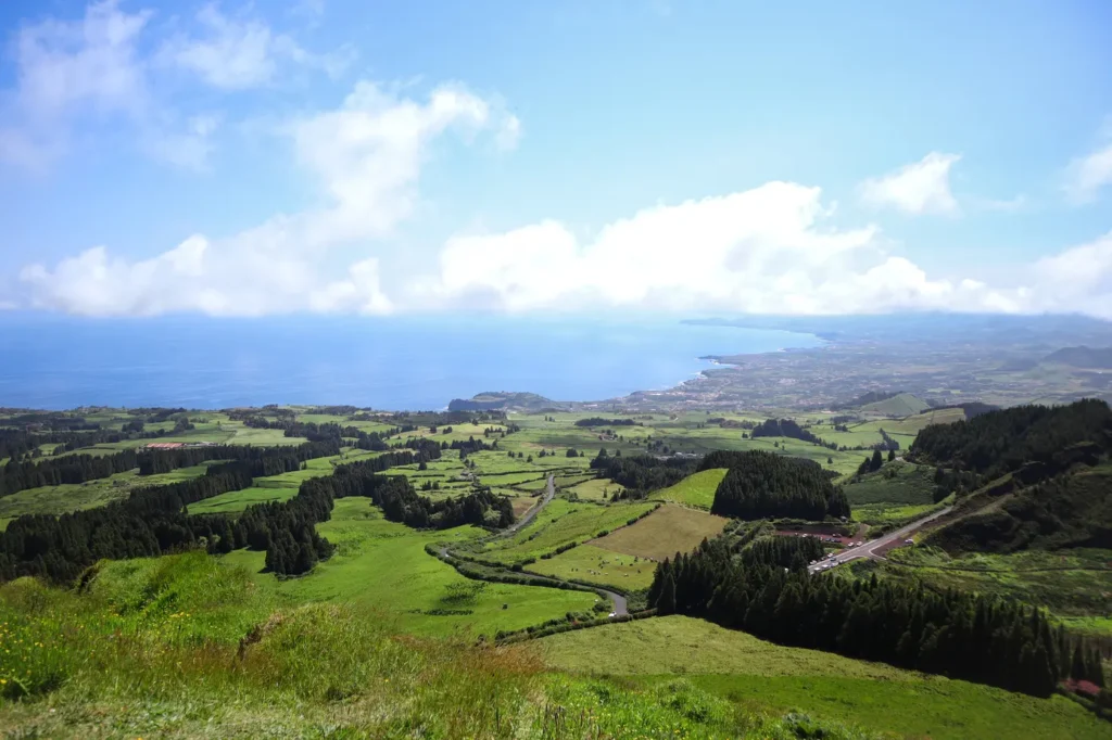 São Miguel Itinerary: 5 days chasing waterfalls, lakes, and hot springs in the Azores (+map) 17 Miradouro do Pico do Paul 2
