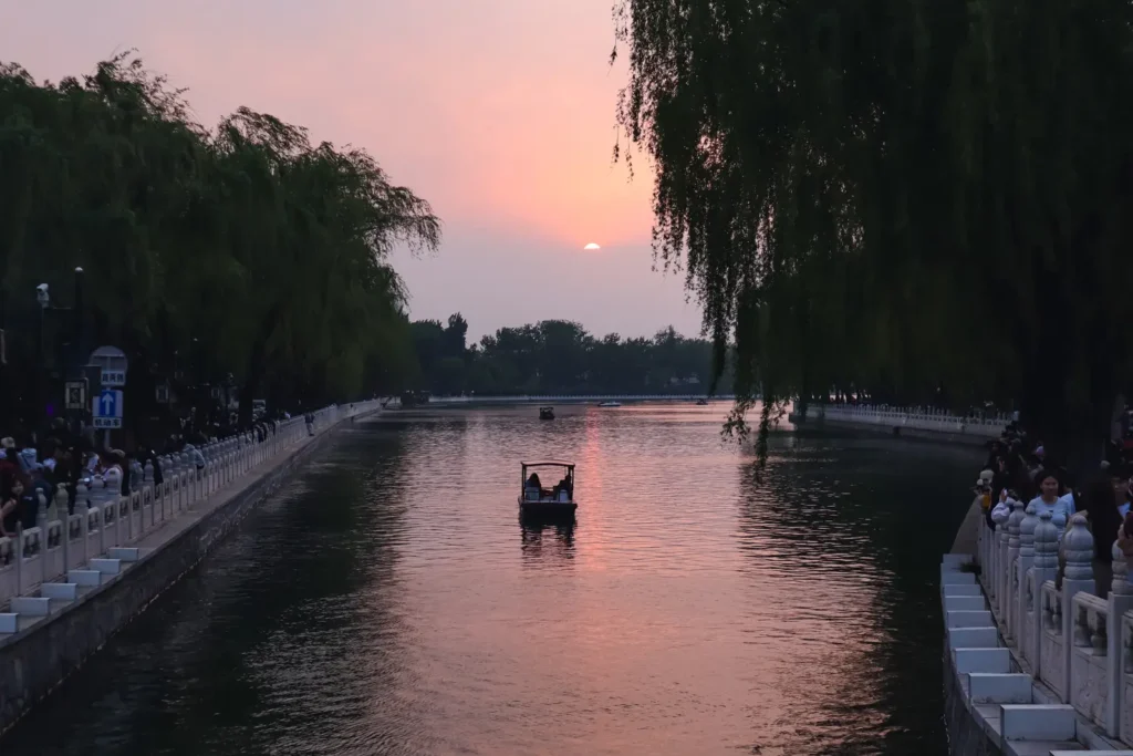 Unforgettable 3 Days in Beijing: the perfect itinerary (+map) 39 Best things to do in Beijing Houhai Lake 5