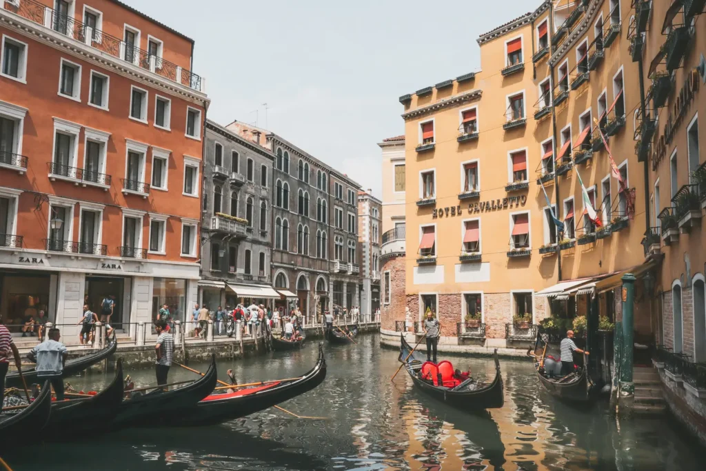 21 locais a visitar no norte de Itália que vos vão conquistar facilmente 10 Veneza Italia