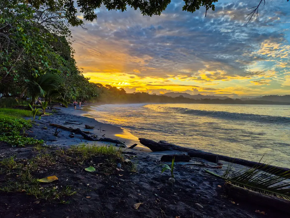 14 best things to do in Puerto Viejo: the ultimate guide (+map) 22 Sunset in Playa Negra in Puerto Viejo