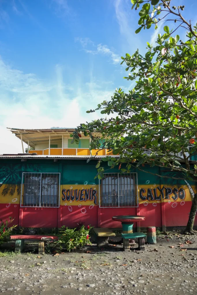 O que fazer em Puerto Viejo: 14 coisas imperdíveis (+mapa) 15 O que visitar em Puerto Viejo Manzanillo