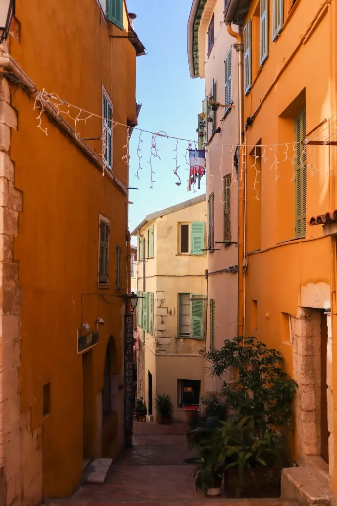O que fazer em Villefranche-sur-Mer: 8 coisas incríveis 28 Centro historico de Villefranche-sur-mer