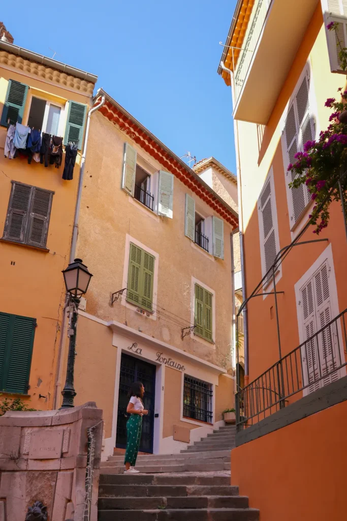 O que fazer em Villefranche-sur-Mer: 8 coisas incríveis 4 Centro historico de Villefranche-sur-mer