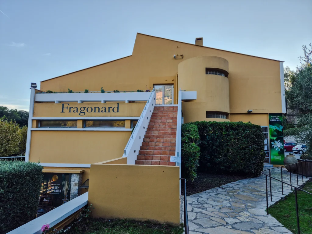 O que fazer em Èze: 7 coisas para um dia perfeito a partir de Nice 14 Fábrica de perfumes Fragonard
