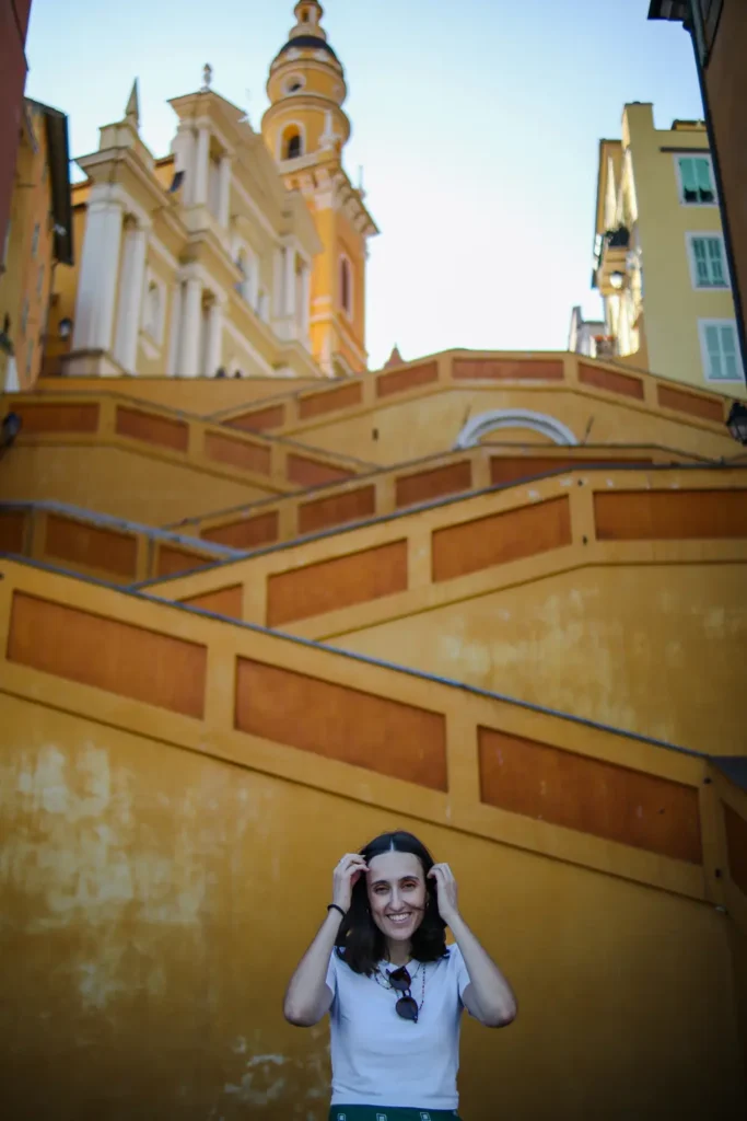 O que fazer em Menton: 9 locais imperdíveis na cidade mais colorida de França (+mapa) 22 O que fazer em Menton Rampes Saint-Michel