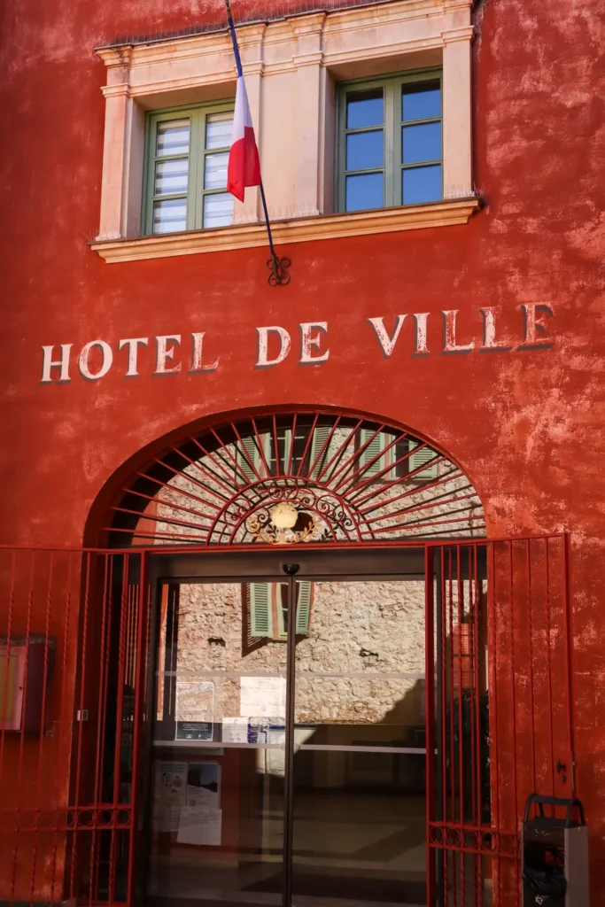 O que fazer em Villefranche-sur-Mer: 8 coisas incríveis 18 Chapelle Saint-Pierre em Villefranche-sur-mer
