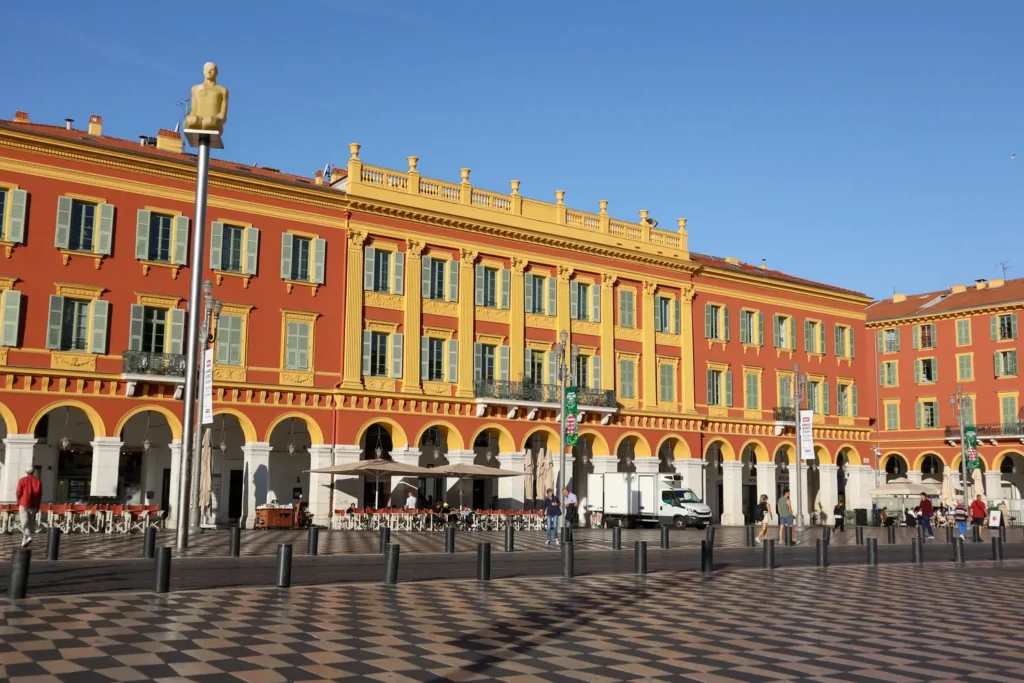 Roteiro de Nice: o que visitar em 2 dias (+ mapa) 31 Como passar 2 dias em Nice Place Massena