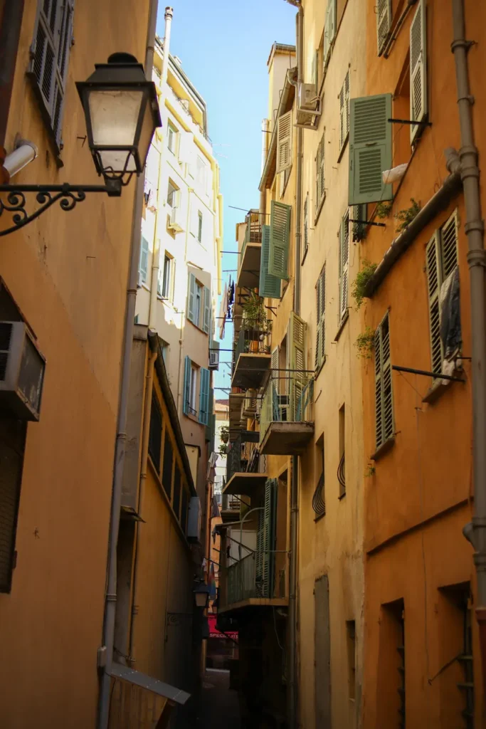 How to plan the perfect Nice itinerary for 2 days (+map) 20 Streets in Nice 14